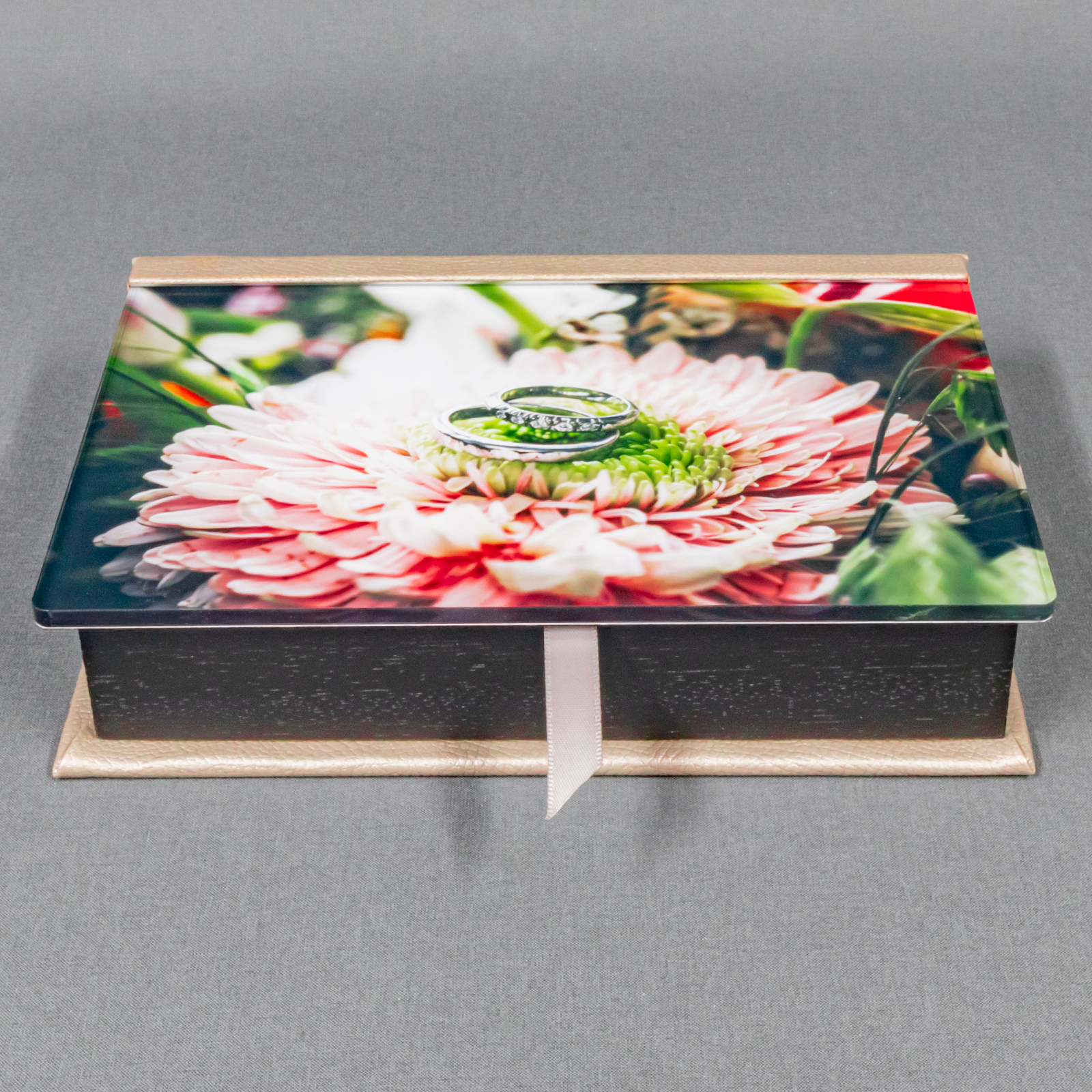 Luxury Acrylic Print Box Slide 2
